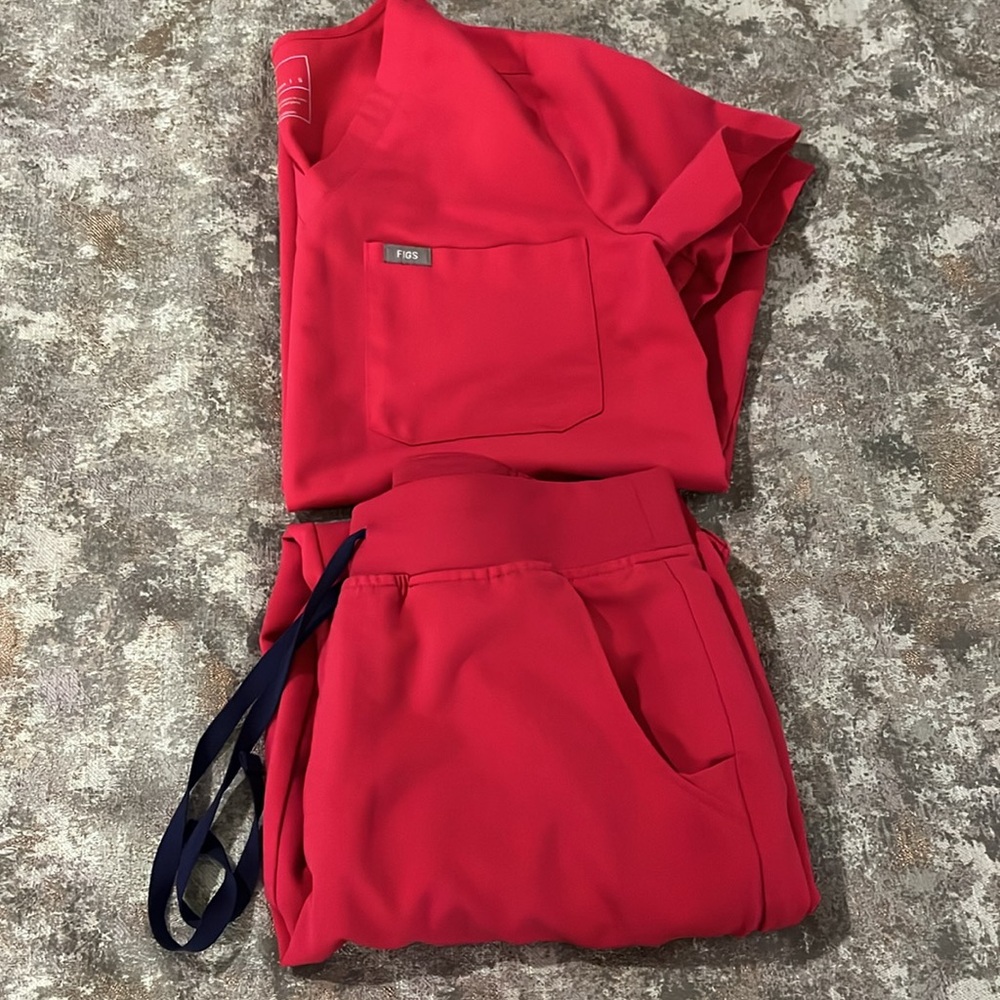 Figs Women's Top in Bright Red